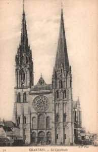 Vintage Postcard La Cathedrale Parish Church Religious Building Chartres France