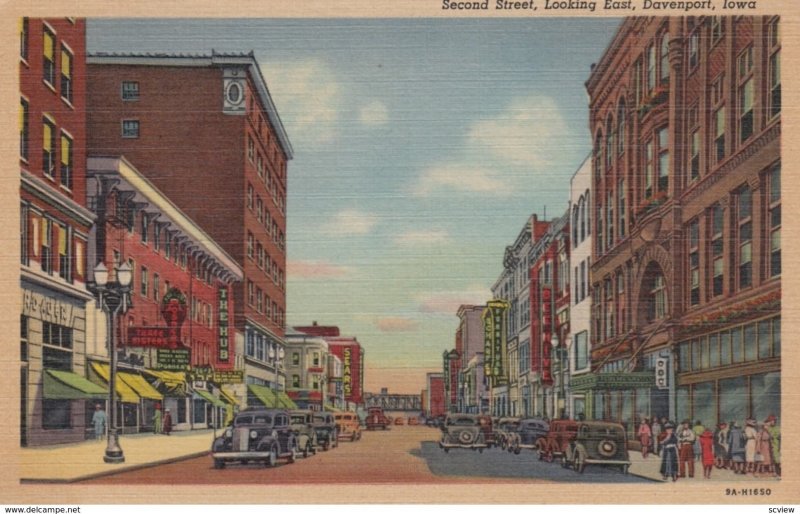 DAVENPORT , Iowa , 30-40s ; Second Street