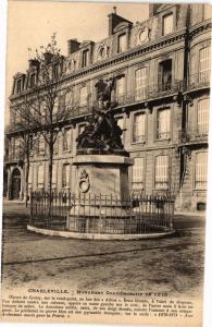 CPA CHARLEVILLE - Monument Commémoratif de 1870 .. (224545)