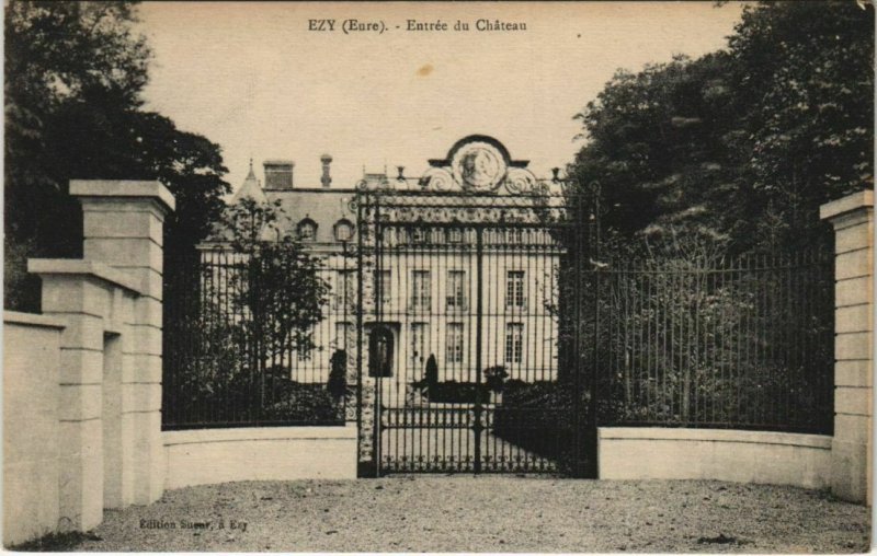 CPA EZY-sur-EURE Entree du Chateau (1149470)