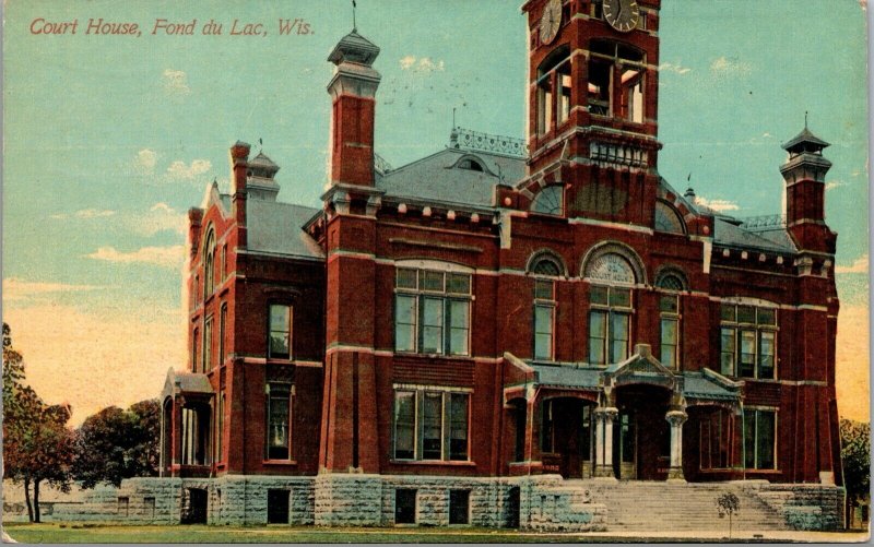 Postcard Courthouse in Fond du Lac, Wisconsin~131891