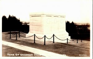 RPPC Tomb of the Unknown Soldier Arlington VA Vintage Postcard E19