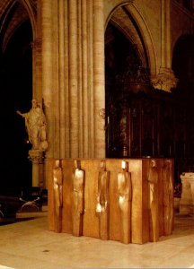 France Paris Notre Dame A la croisee du transept