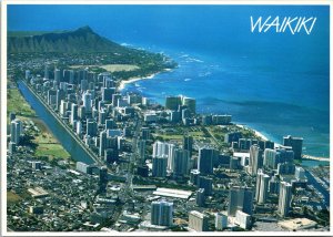 VINTAGE CONTINENTAL SIZE POSTCARD AERIAL VIEW OF WAIKIKI BEACH AND DIAMOND HEAD