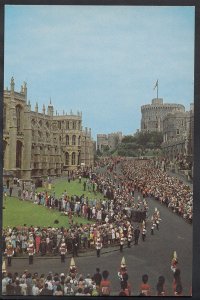 Berkshire Postcard - The Garter Procession at Windsor Castle   LC3672