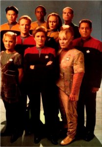 1995 4X6 Postcard  STAR TREK VOYAGER CREW  Science Fiction TV Show~Movie Promo