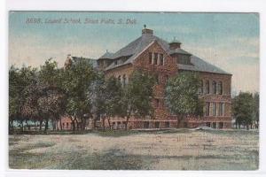 Lowell School Sioux Falls South Dakota 1913 postcard