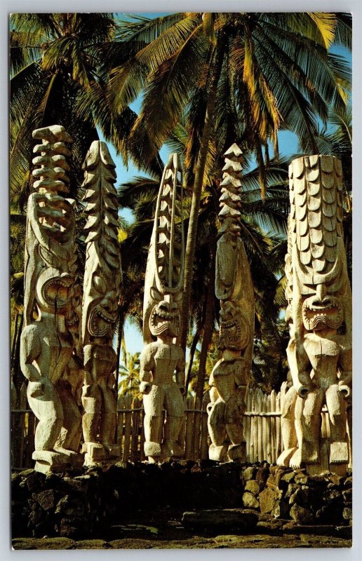 Big Island Carved Images On Guard City Of Refuge Hawaii Postcard S12