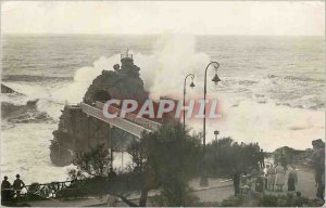 Modern Postcard Biarritz wave effects to the Virgin of rock
