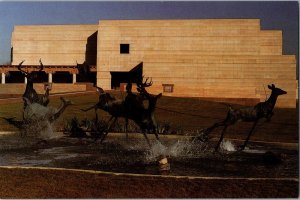 Postcard Eiteljorg Museum of American Indian & Western Art Indianapolis IN CE16
