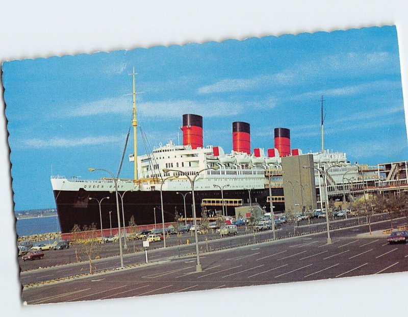 M-124274 Queen Mary dockside in all her elegance Long Beach California