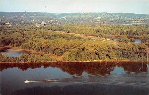 Mississippi River - Prairie Du Chien, Wisconsin WI