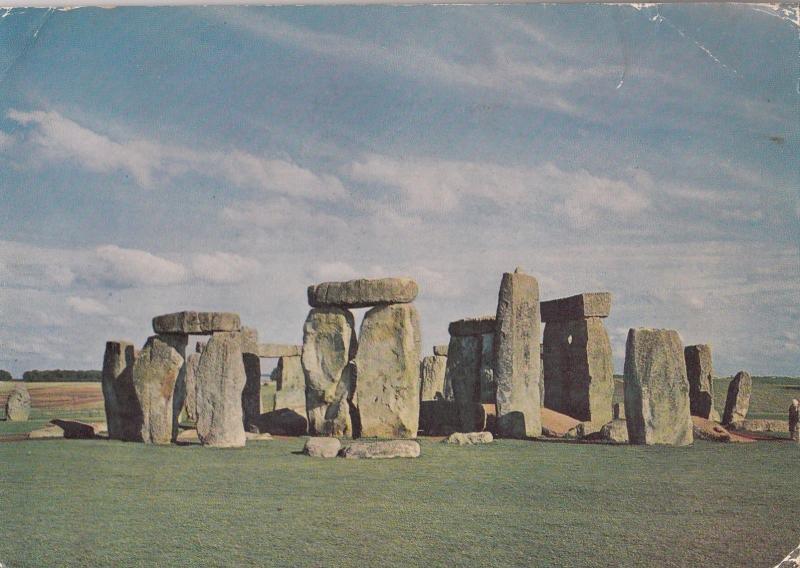 BF25049 stonehenge wiltshire from the soth west united kingdom  front/back image