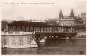 Vintage Postcard 1910's Paris Le Viaduc DU Metropolitan (Passy) Bridge