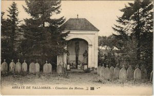 CPA Abbaye de VALLOIRES Cimetiere des Moines (18166)