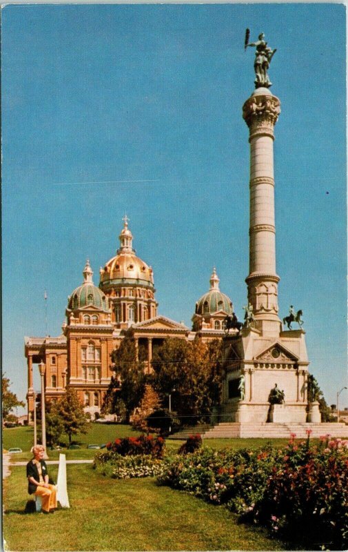 Soldiers Sailors Monument Old Brick Capitol Des Moines IA Iowa Postcard VTG UNP 