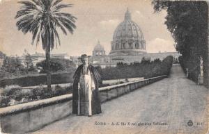 Pope Pio X Walking through Vatican Gardens Antique Postcard J74508
