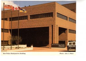 New Police Station, Hamilton, Ontario, Police Van