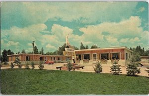 Vintage Locke's Motel & Restaurant, Seney, Michigan Postcard P132
