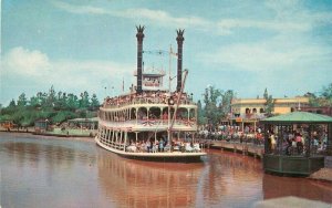 California Disneyland Frontierland Amusement Colorpicture Postcard 21-1735