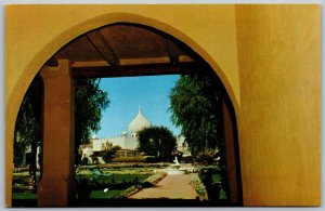 Vtg Scottsdale Arizona AZ Casa Blanca Inn Through Arch Desert Resort Postcard