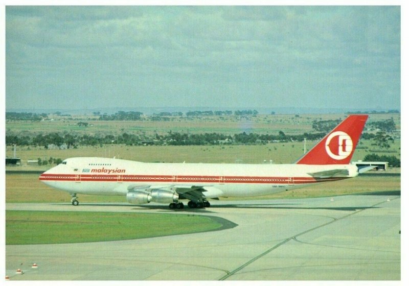 Malaysian Airline System B747 236B at Melbourne Postcard