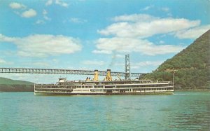 NYC New York Hudson River Dayliner Ship, Bear Mt. Bridge Chrome Postcard Unused