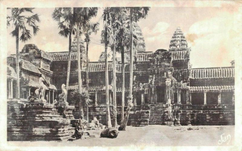 Cambodia Notre France Lointaine Cambodge Angkor Vath 02.73