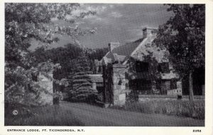 [ Photo-Gloss ] US NY Fort Ticonderoga - Entrance Lodge (B/W)