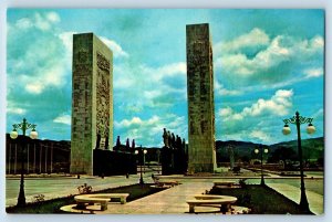 Caracas Venezuela Postcard Monumento a Las Proceres c1950's Vintage Unposted