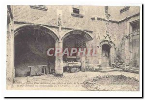 Tours Old Postcard inner courtyard with gallery and well al house called Tris...