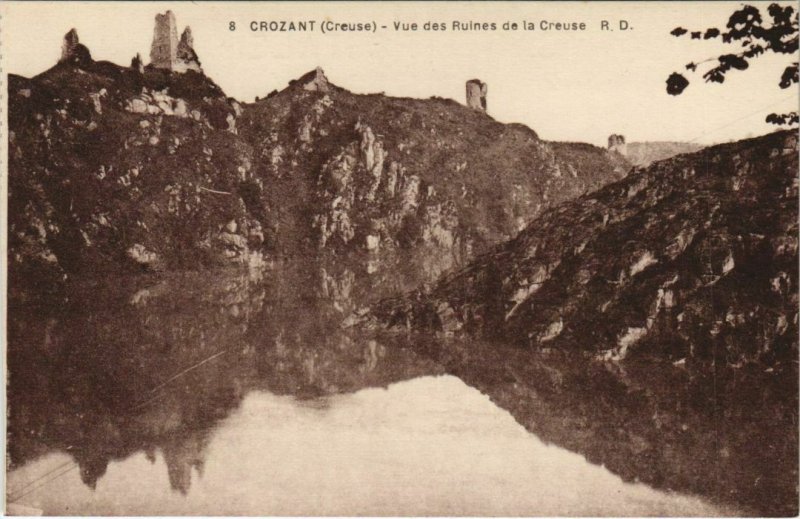 CPA CROZANT Vue des Ruines de la Creuse (1143782)