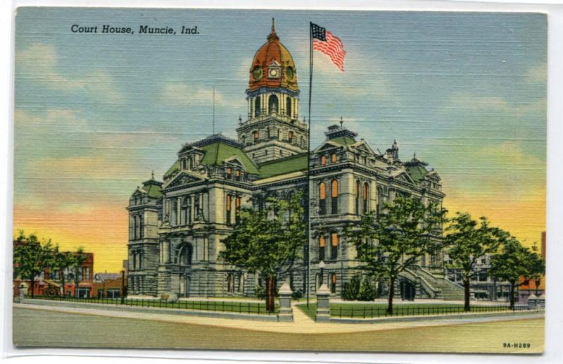 Court House Muncie Indiana linen postcard