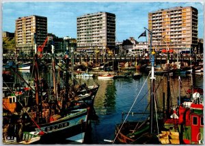 Boulogne-S /Mer La Flottille De Peche France Fishing Port Postcard