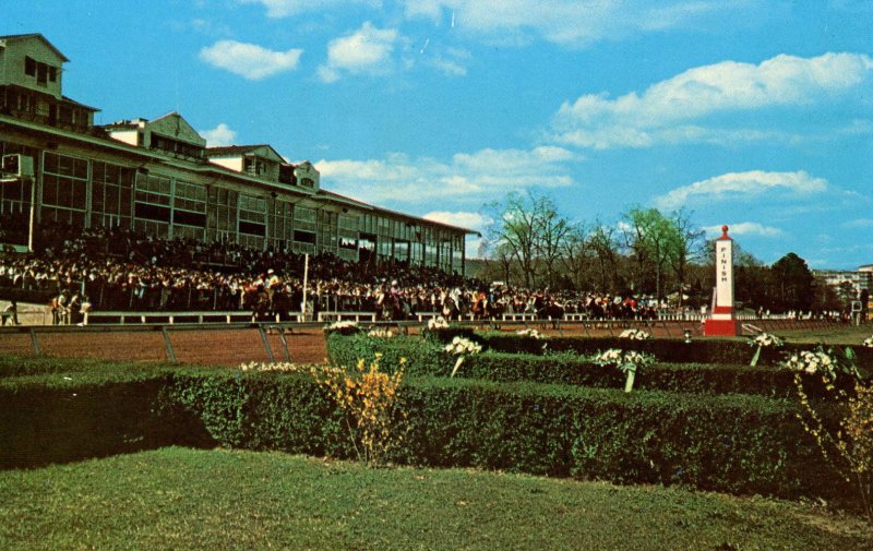 AR - Hot Springs. Oaklawn Race Track, Horse Racing