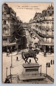Orleans Le Martroi-Rue de la République Train Station VINTAGE Postcard 0519