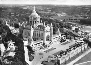 BR19069 vue generale de la basilique Lisieux  france