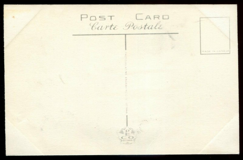 dc1858 - BERTHIERVILLE Quebec Postcard 1930s Villa d'Autray Cabins by PECO