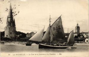 CPA La ROCHELLE - La Tour de la Lanterne et les Chantiers (354481)