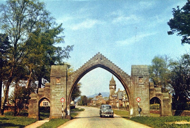 VINTAGE CONTINENTAL SIZE POSTCARD EDZELL VILLAGE ANGUS U.K. MAILED 1965