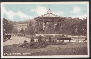 Yorkshire Postcard - Spa Gardens, Ripon  RS3067