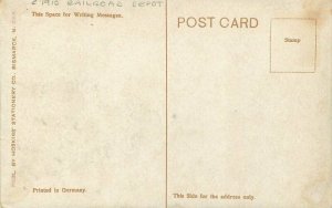 Bismarck North Dakota Northern Pacific Depot C-1910 Postcard Hoskins 12845