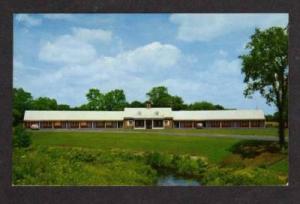 MA Town & Country Motor Inn Motel RAYNHAM MASS Postcard