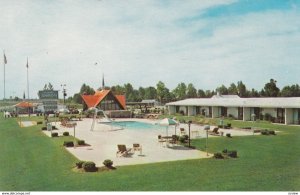 DUNN, North Carolina, 1950-60s; Howard Johnson's Motor Lodge, Swimming Pool