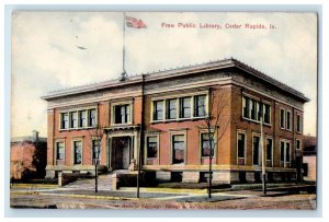 c1910 View of Free Public Library, Cedar Rapids IA Unposted Antique Postcard 