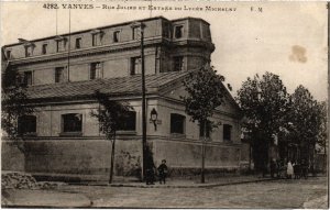 CPA Vanves Rue Julien et Entree du Lycee Michelet (1315888)