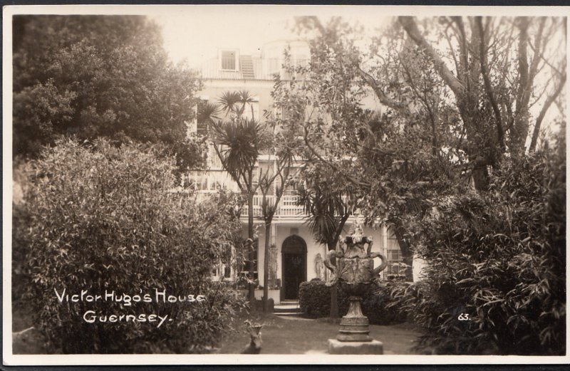 Channel Islands Postcard - Victor Hugo's House, Guernsey    DC554