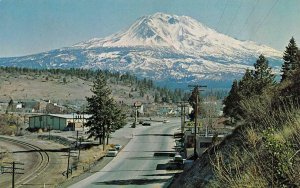 WEED, CA California  STREET SCENE  Motel~50's Cars  SISKIYOU CO  Chrome Postcard