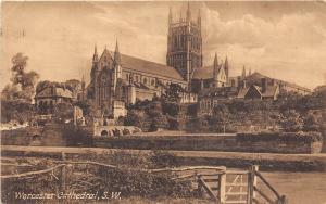 BR58913 worcester cathedral uk