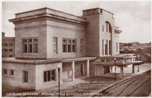 Citta Del Vaticano Interno Della Stazione Ferroviara Real Photo Postcard